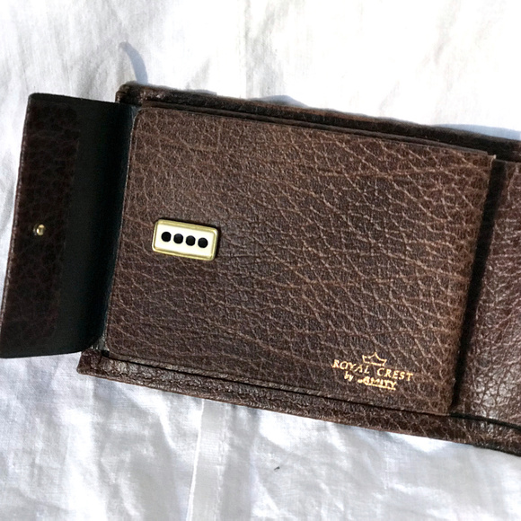 amity cowhide wallet